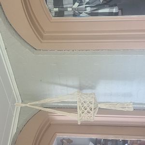 Hanging macrame basjet